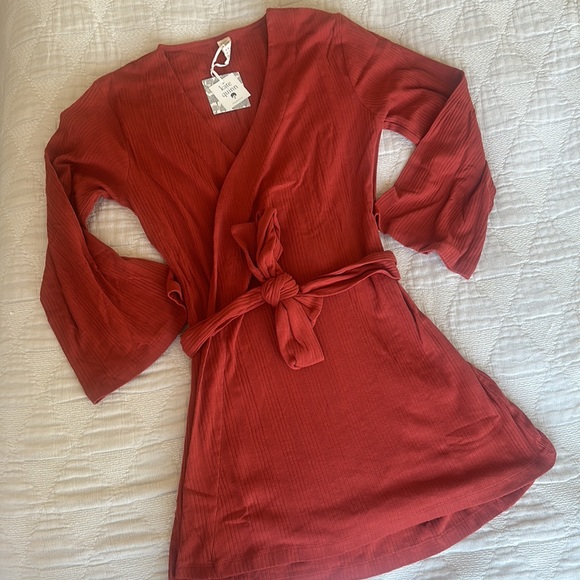 Kate Quinn Organic Kimono Robe - Picture 2 of 9